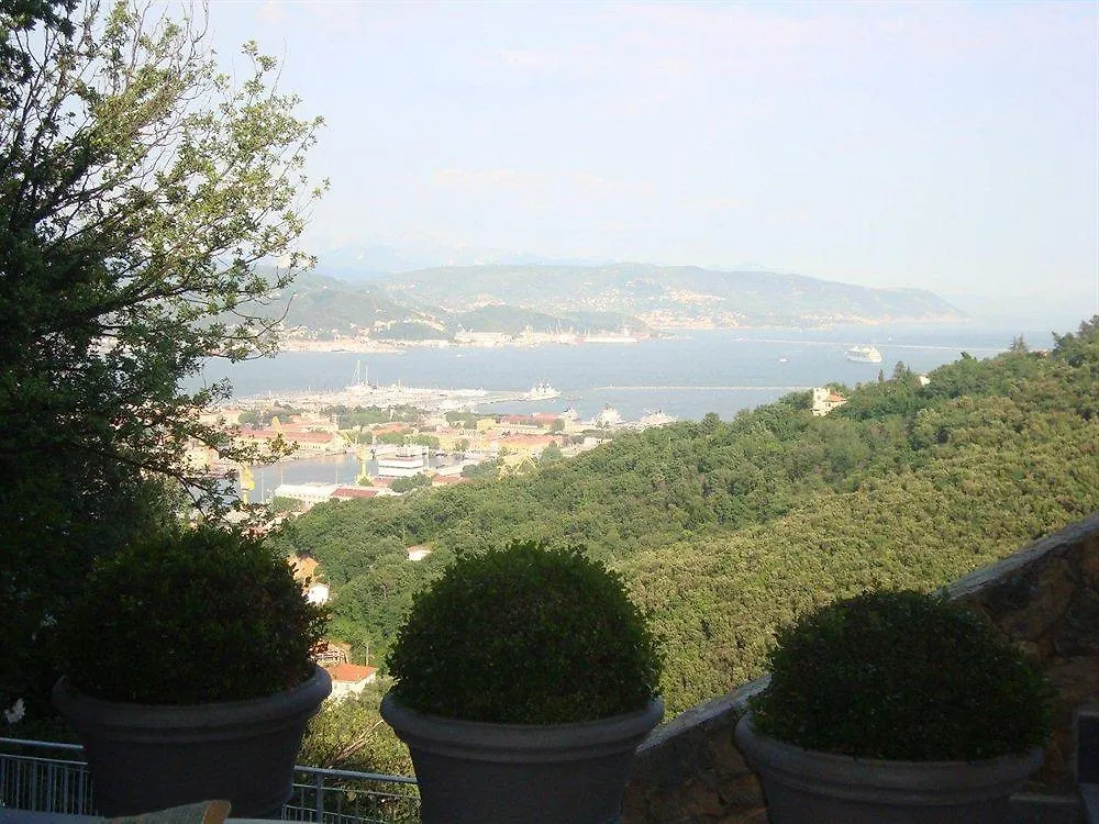 Arianna Hill House Bed & Breakfast La Spezia