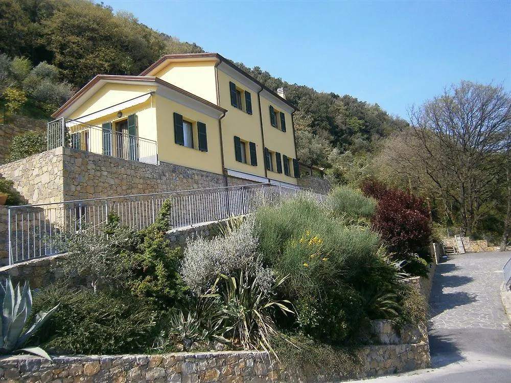 Arianna Hill House Bed & Breakfast La Spezia