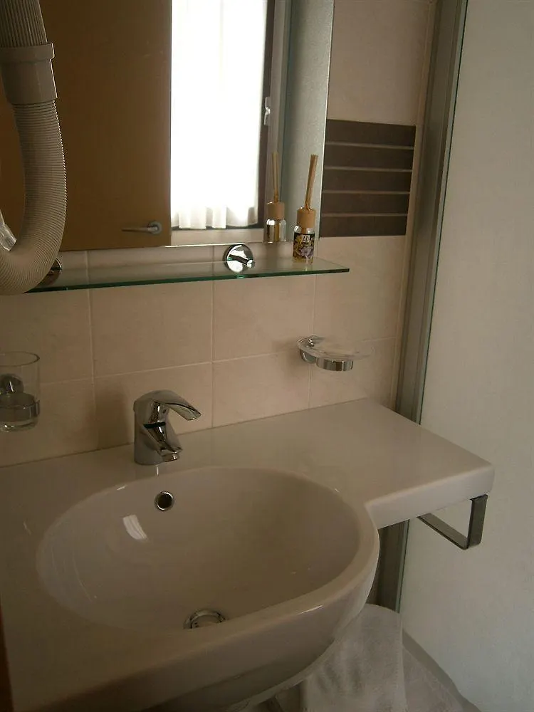 Arianna Hill House Bed & Breakfast La Spezia