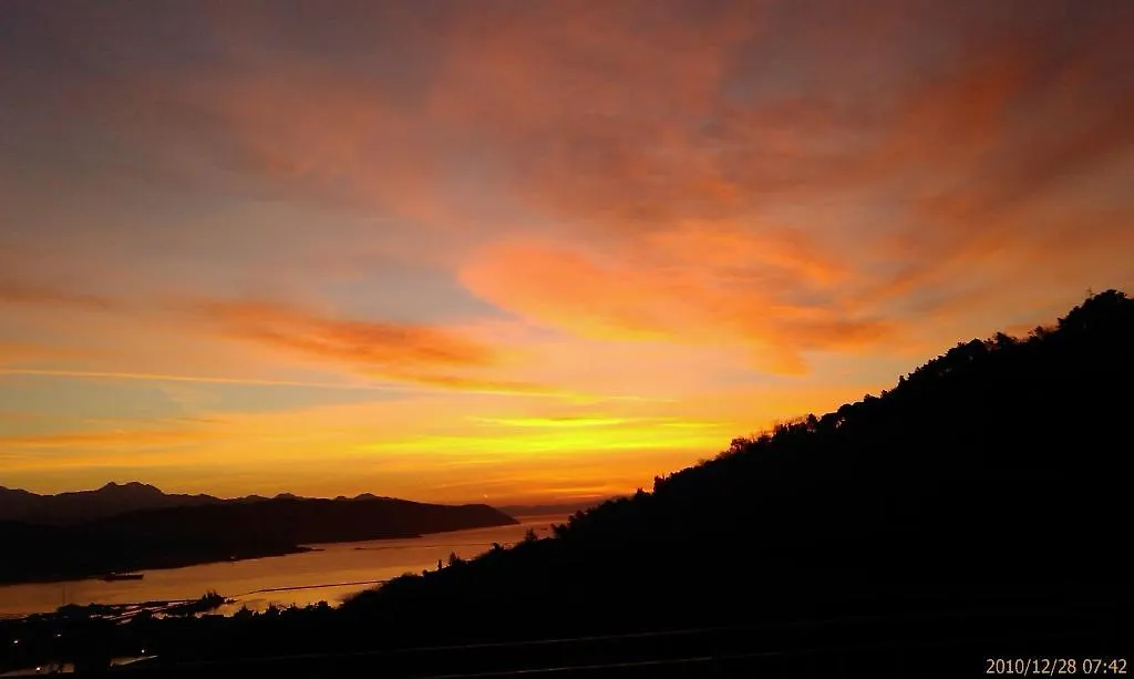Arianna Hill House Bed & Breakfast La Spezia