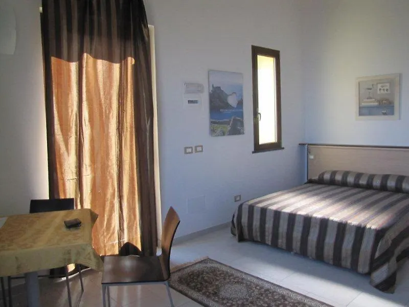 Arianna Hill House Bed & Breakfast La Spezia